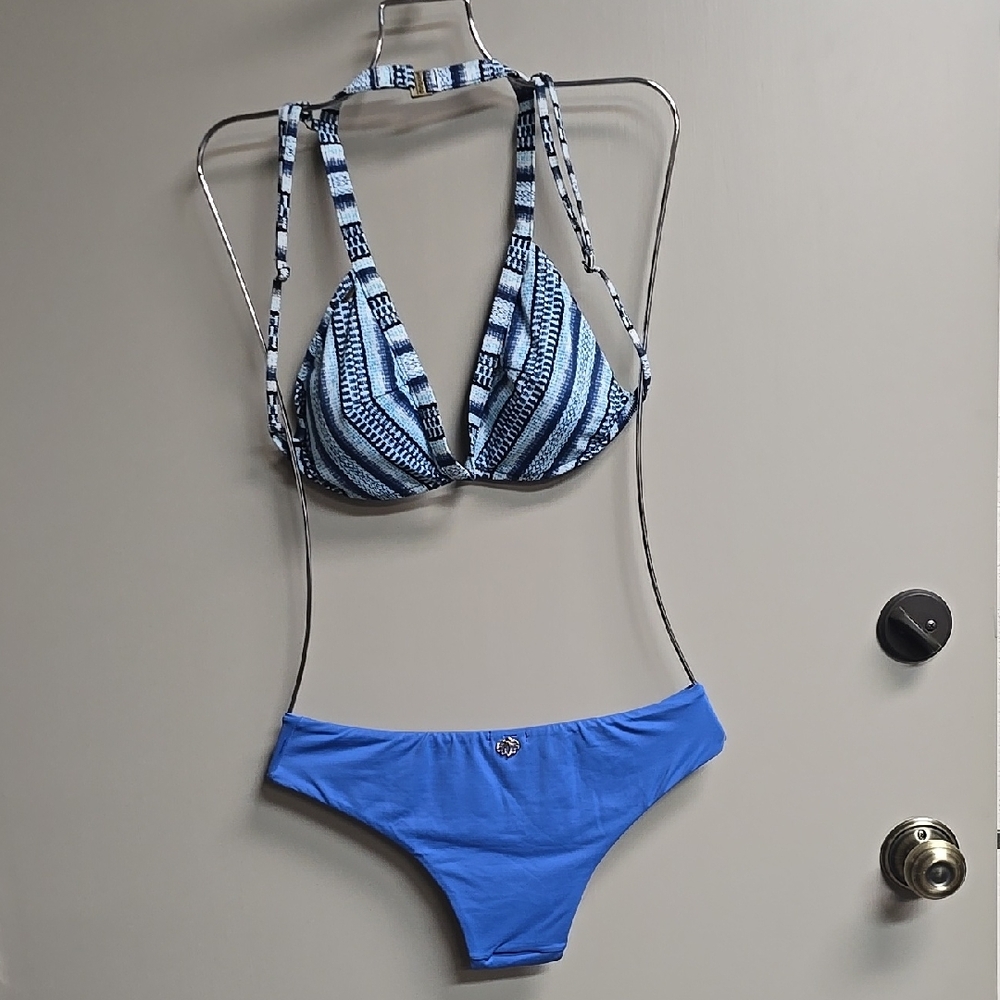 Stylish Blue Patterned Bikini Set